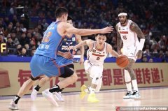 徐杰32+7+9广东不敌四川 原帅20分山西胜宁波