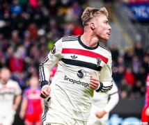 曼联2-1比尔森：霍伊伦替补上演梅开二度。