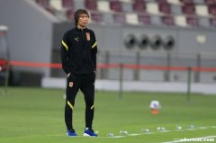 媒体人观点：李铁被判20年轻多了