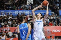 周琦31分曾凡博28+10助首钢击败福建 广东胜过广州
