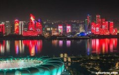 ＂中国红色背景下，国足应当自我检讨＂