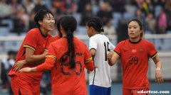 邵子钦小韩端潜质显现，中国女足5比1横扫泰国