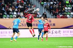 为何越来越多人喜欢业余足球？从苏超到华人华商足球赛的探讨