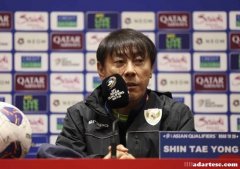 申台龙表示未收到中国足协邀请，有报价就去执教