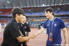 邓卓翔赞三镇主场逼平蓉城：足球的真谛！