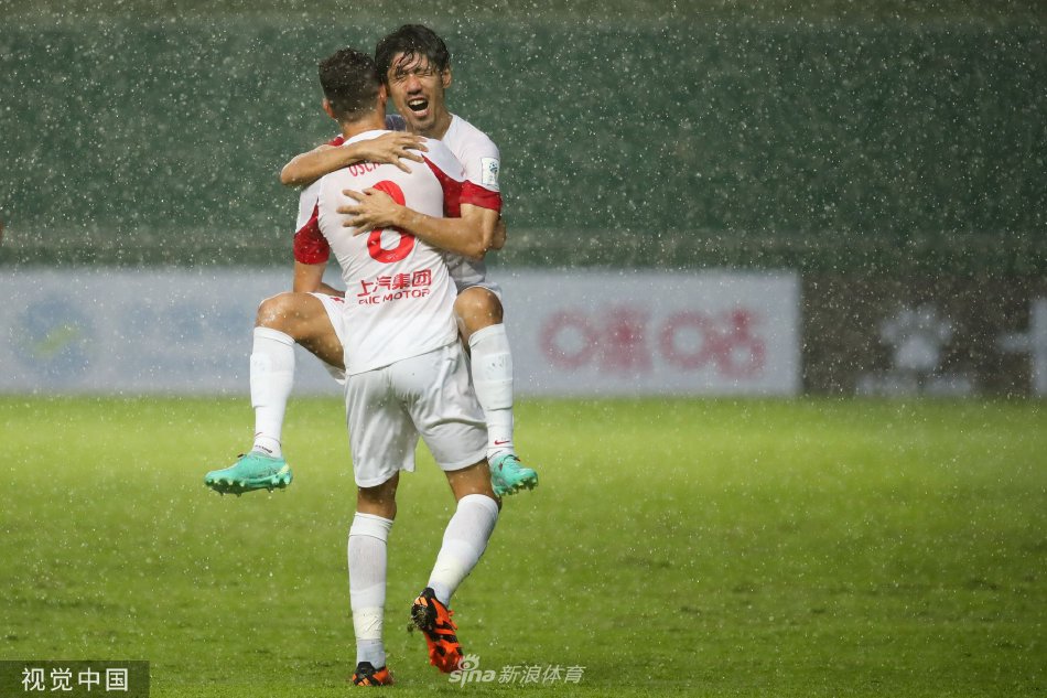 [足协杯]广州队1-3上海海港 平科头槌破门