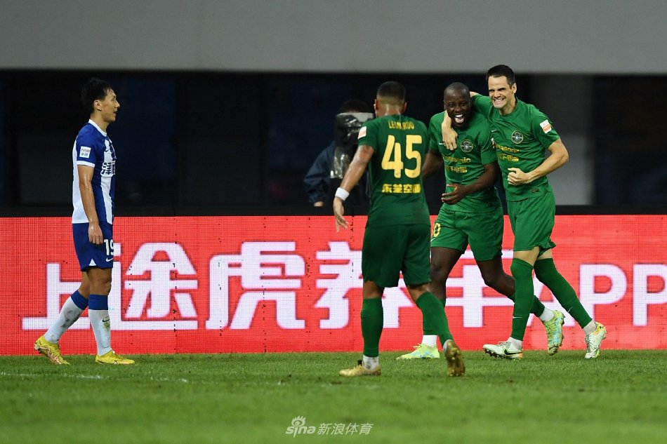 [中超]浙江队2-1天津津门虎