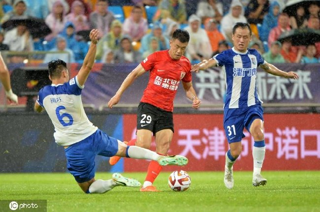 中超-王秋明失单刀贝里奇造险 津门虎0-0亚泰