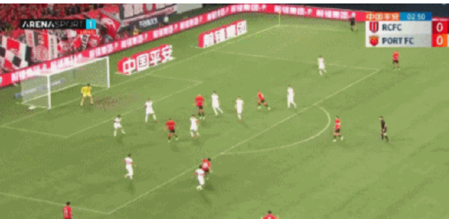 半场-蓉城1-0海港 甘超世界波理查德染红