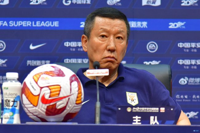崔康熙：赛季中接手准备时间不多 目标前三做到了