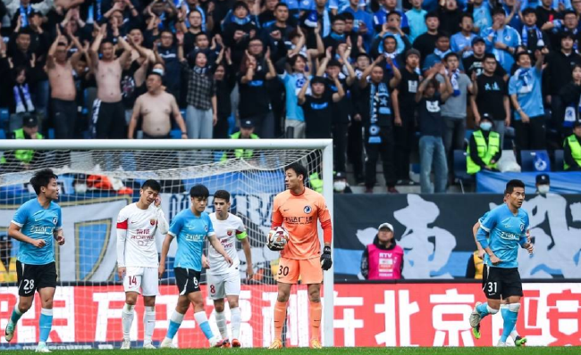 中超-特索涅夫失点武磊2球 大连人2-3海港惨遭降级