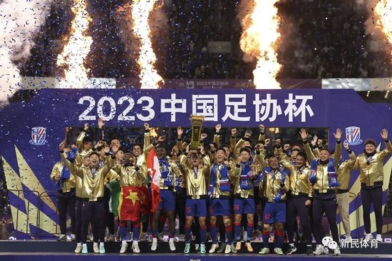 申花迎来30周年 加盟申花不久的他 说出了很多人的心声