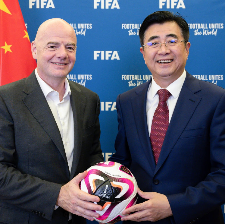 足球报：中国足协重建 内调外交皆迫切