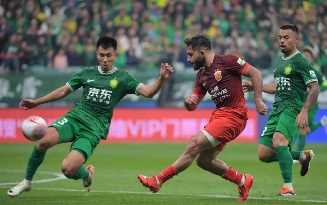 中超-武磊双响+绝平张玉宁点射建功 国安2-2海港