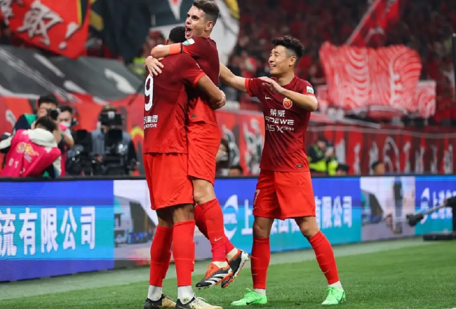 中超-特谢拉救主汪海健绝杀被吹 申花1-1海港