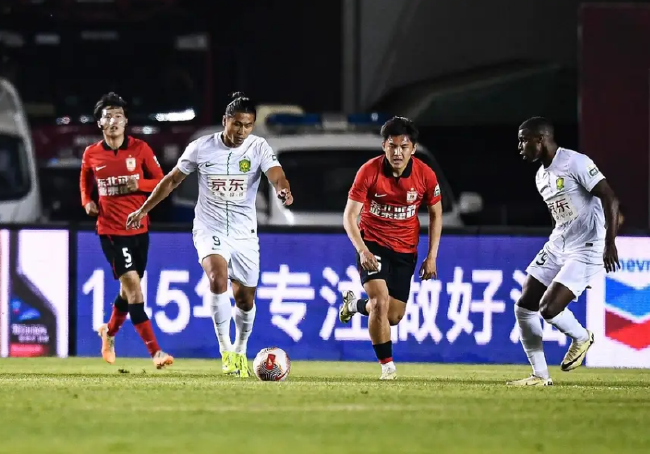 中超-法比奥双响祖伊99分钟点杀 亚泰3-2绝杀国安
