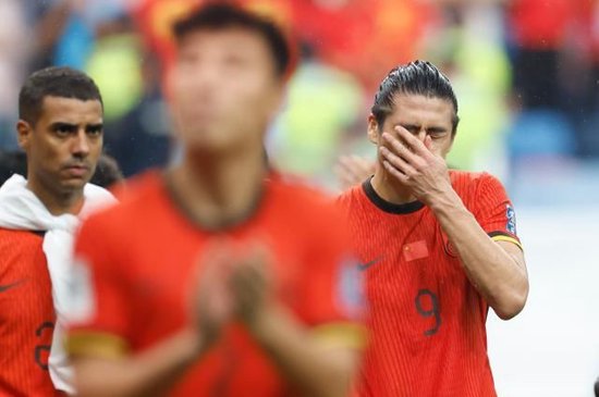 国足FIFA排名历史最差，跌至90名以外！
