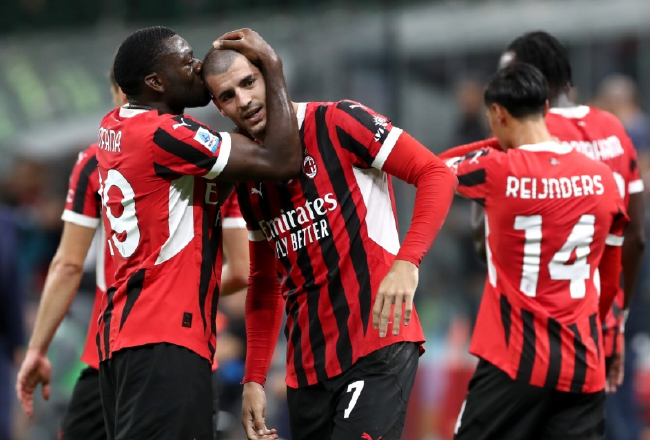 莫拉塔进球普利希奇破门，AC米兰3-0莱切。