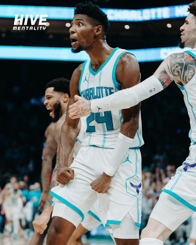 米勒绝杀救火箭 大胜马刺27分