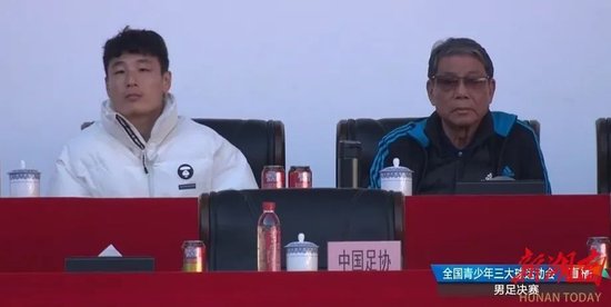徐根宝：81岁的他仍在战斗中，不断绽放。