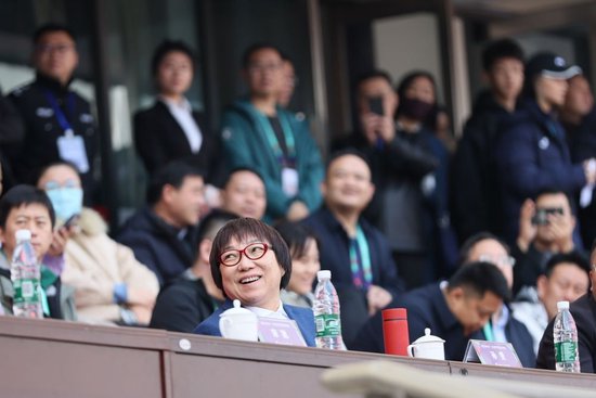 新华揭秘中国足协副主席孙雯观点：中国足球需寻找领军者