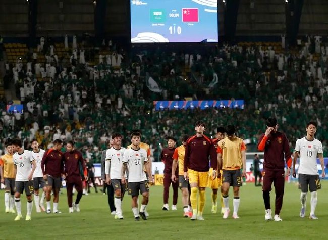 国足：如何评价这支班级差生？