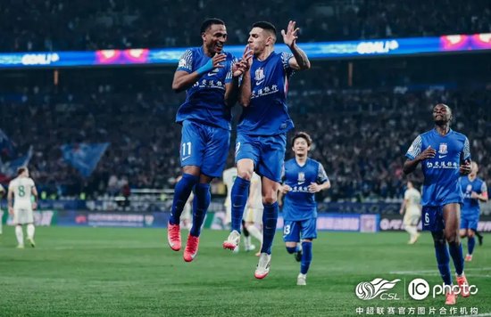 申花遇FIFA病毒 路易斯朱辰杰随队 陈晋一伤缺