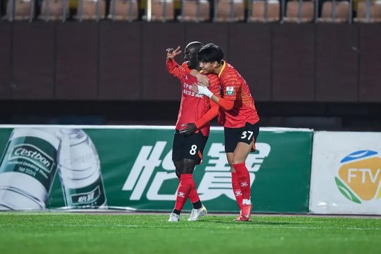 邦本宜裕四助攻 安以恩大四喜 铁人7比1创队史纪录