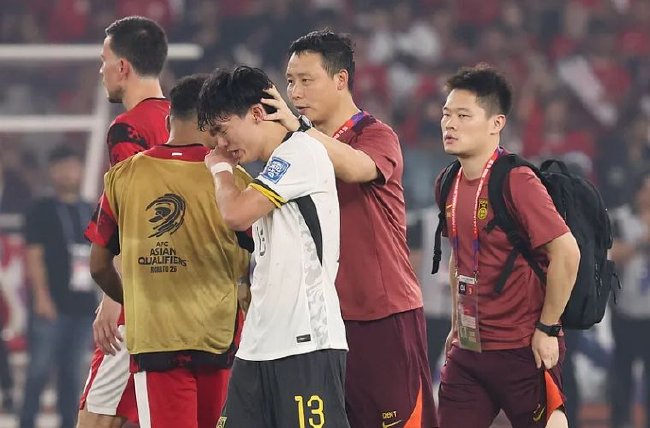 国足第六次世预赛失败，球迷再等四年究竟有何不同？