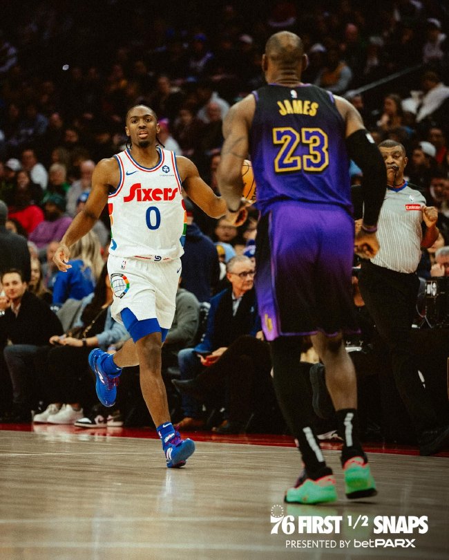 马克西43分爆发 76人终结湖人4连胜